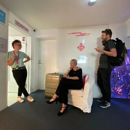 Business Prime فندق