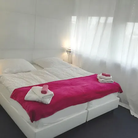 Business Prime Hotell 3*